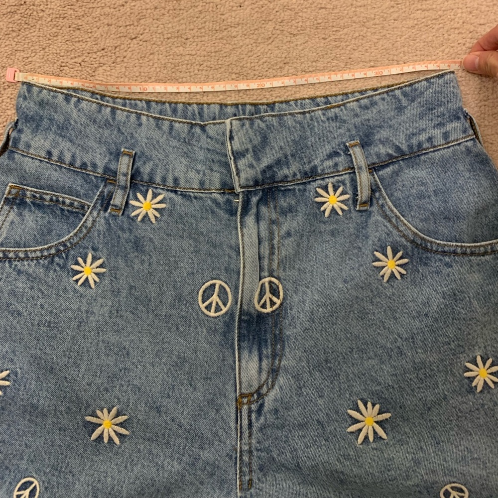 Authentic Sandro Demin Short size 38 NWT - Picture 5 of 6